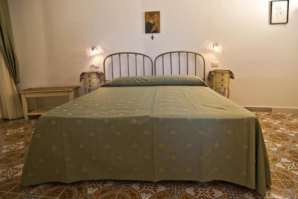 B&B U Palmentu Таорміна Екстер'єр фото